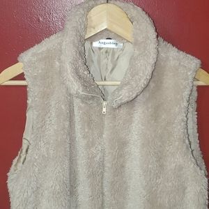 Angashion Women's Casual Sherpa Fleece Vest Zip up